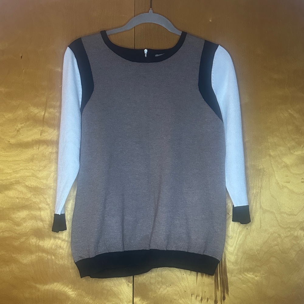 Roz & Ali Black, White, and Brown Crew Neck Sweater